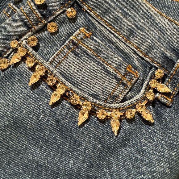 070. RHINESTONE STUDDED JEANS - Picture 8 of 10